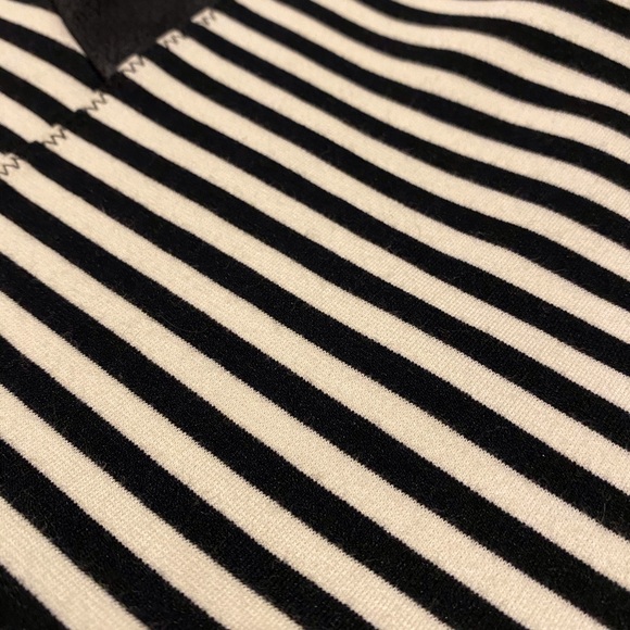 Jessica Simpson Striped Pencil Skirt - Picture 5 of 8